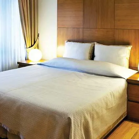 Taximtown Besiktas Hotel Istanbul